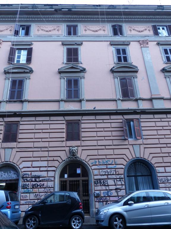 Between Termini & Colosseo 로마 외부 사진